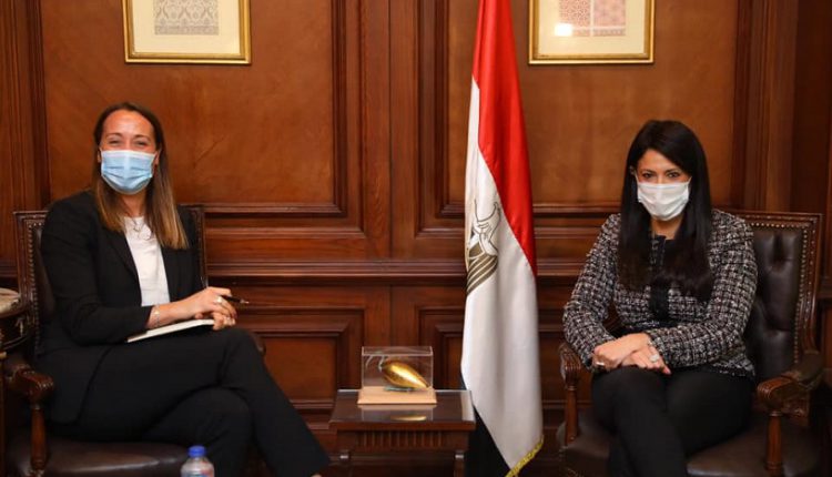 وزيرة التعاون الدولي: القيادة السياسية تؤمن بأن القطاع الخاص هو المحرك الرئيسي للنمو الاقتصادي 1 89 3