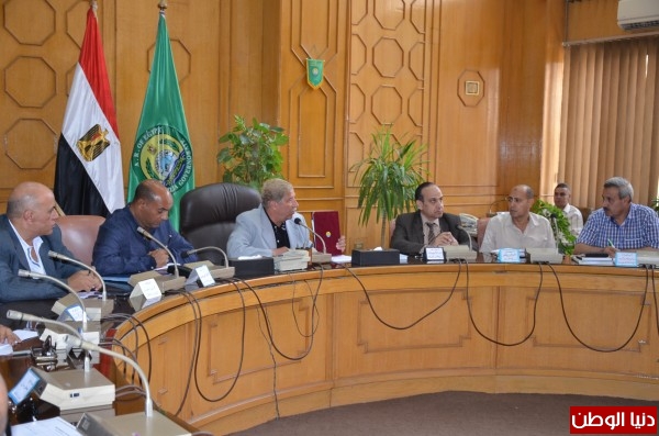 محافظ الإسماعيلية: اهتمام بالغ بتنفيذ مبادرة "حياة كريمة" لتحسين الخدمات المقدمة للمواطنين 1 99987533571698861963