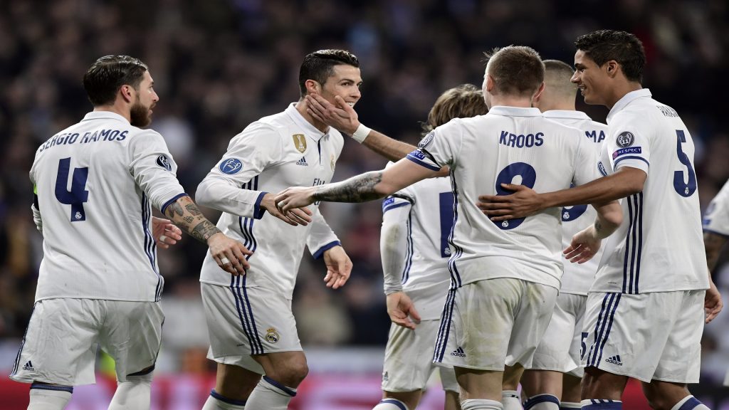 ريال مدريد يفوز على نابولي 4-2 ويضمن صدارة مجموعته بأبطال أوروبا 1 D012E23B 1D27 4A61 9925 02FE7810B92D1701296943
