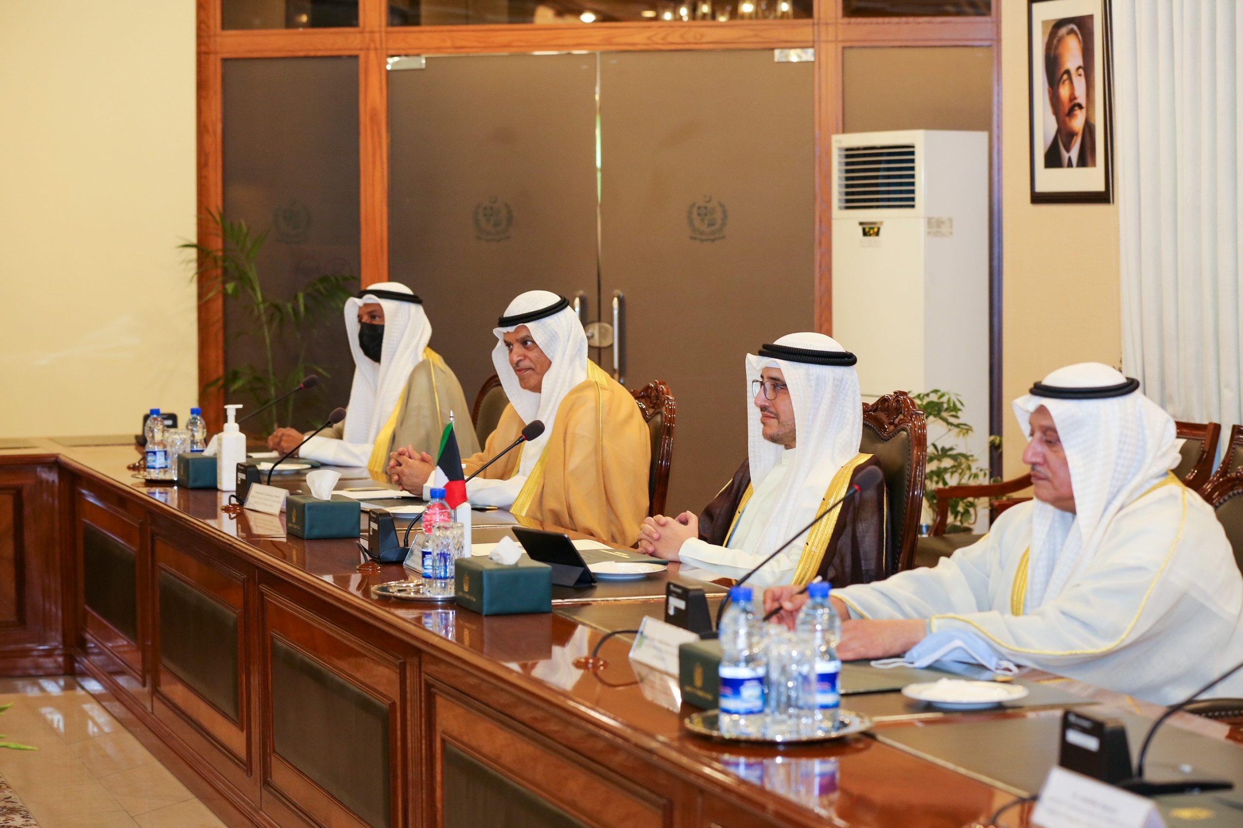 مباحثات كويتية باكستانية لتوسيع آفاق التعاون وتوقيع مذكرة تفاهم في مجالات البيئة والتنمية والثقافة 1 EwwZxILWQAATuxm1701259563 scaled