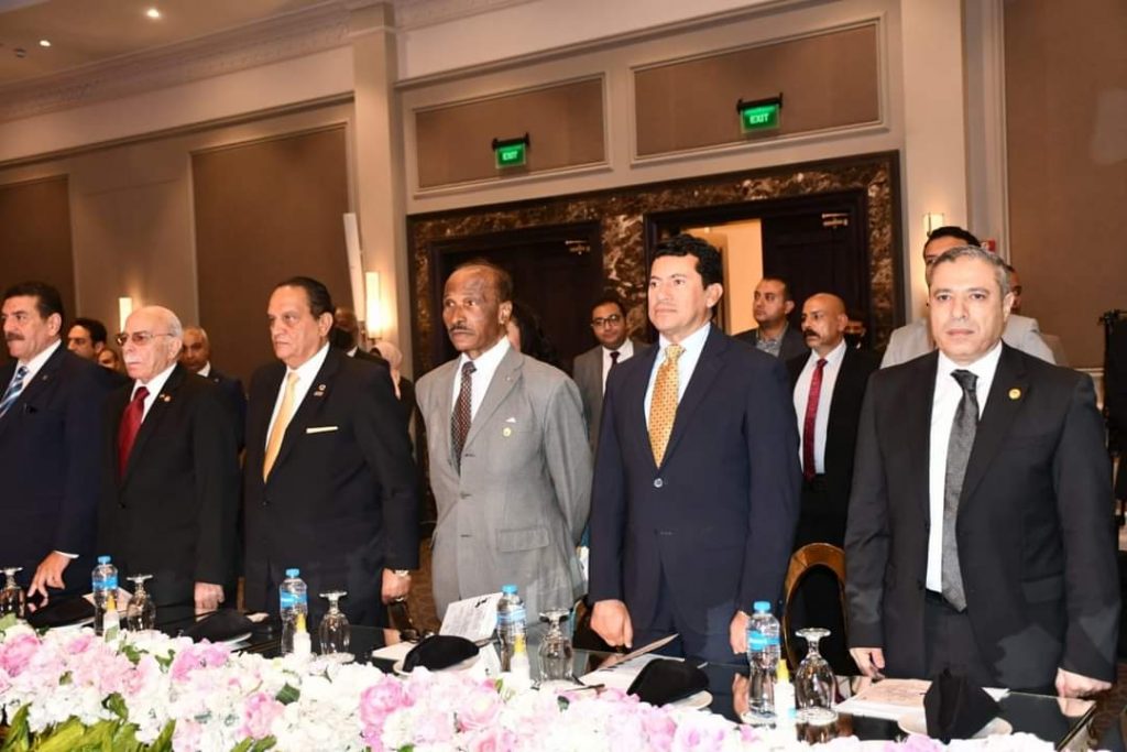 وزير الشباب والرياضة يجتمع بأعضاء مجلس إدارة الاتحاد الأفريقي للرياضات الجامعية 1 FB IMG 16553874120071700908211