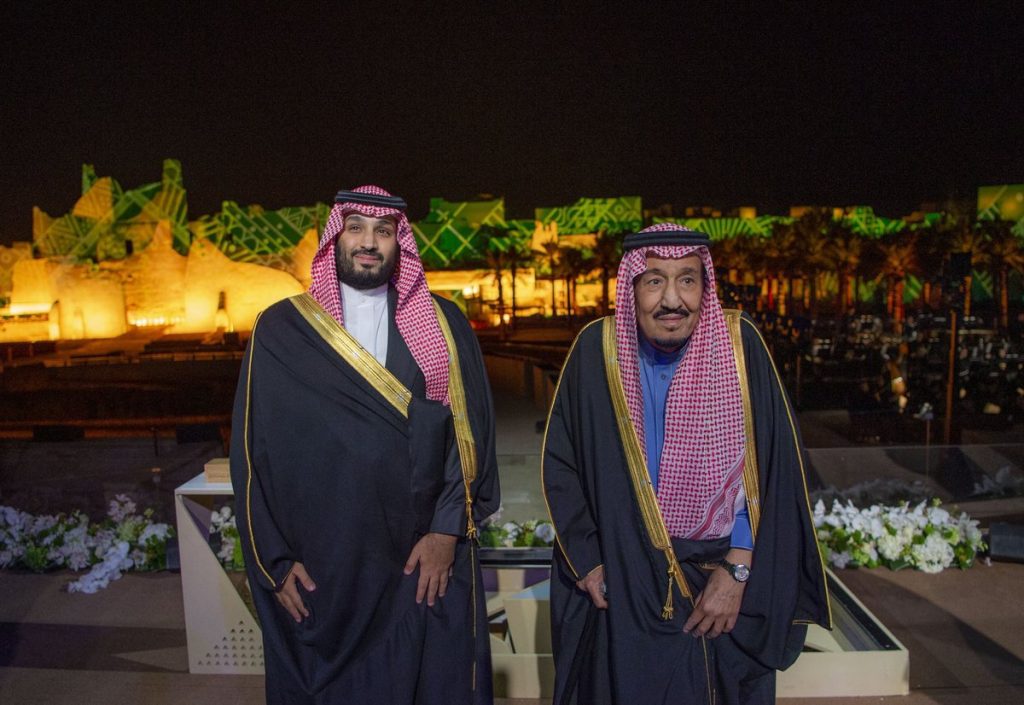 خادم الحرمين الشريفين وولي العهد يوجهان بإطلاق حملة شعبية عبر منصة "ساهم" لإغاثة قطاع غزة 1 Fvh ijWIAIH3pK1698910803