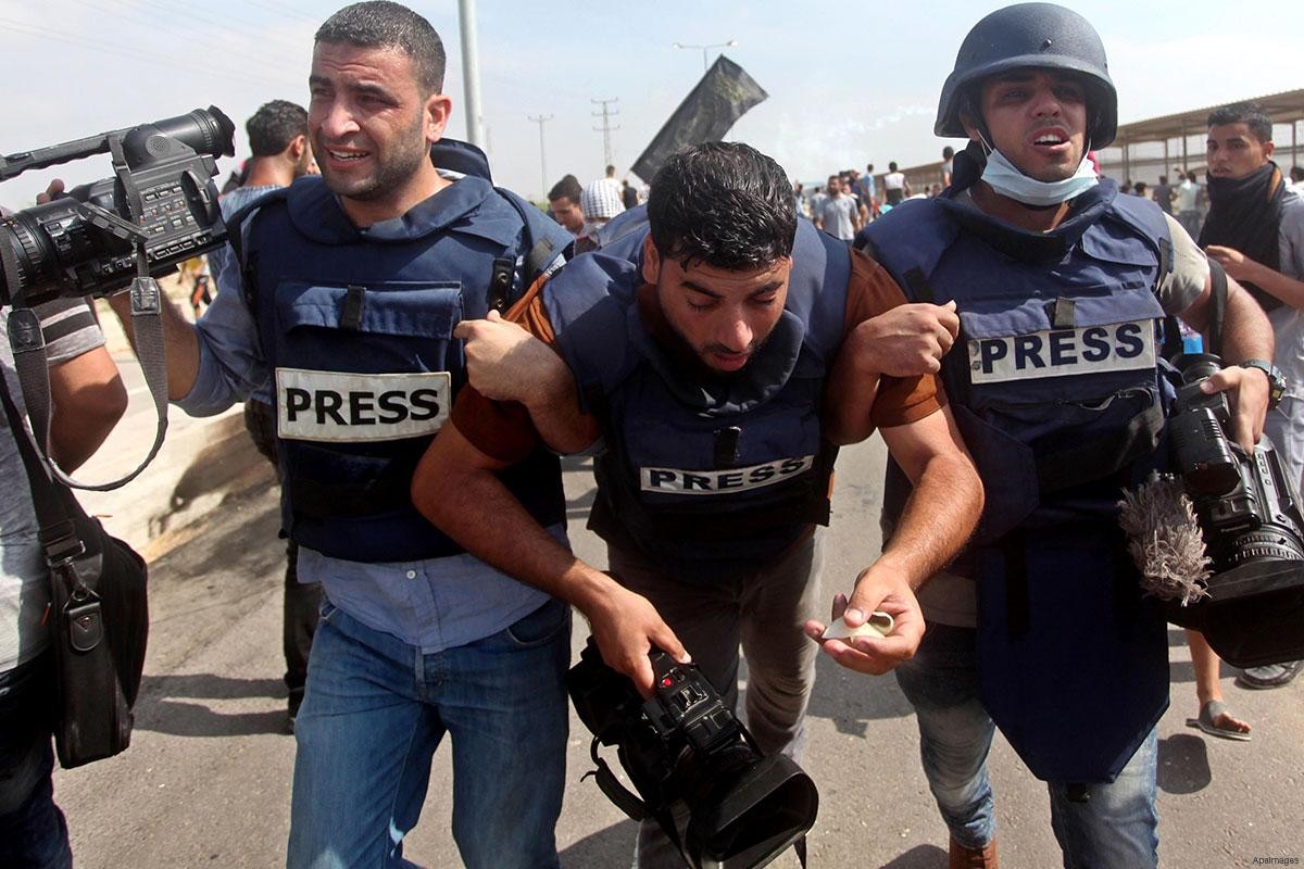 نقابة الصحفيين الفلسطينيين: استشهاد 66 صحفيا في غزة منذ بداية العدوان وحتى سريان الهدنة أمس 1 HZ0jc1700921283
