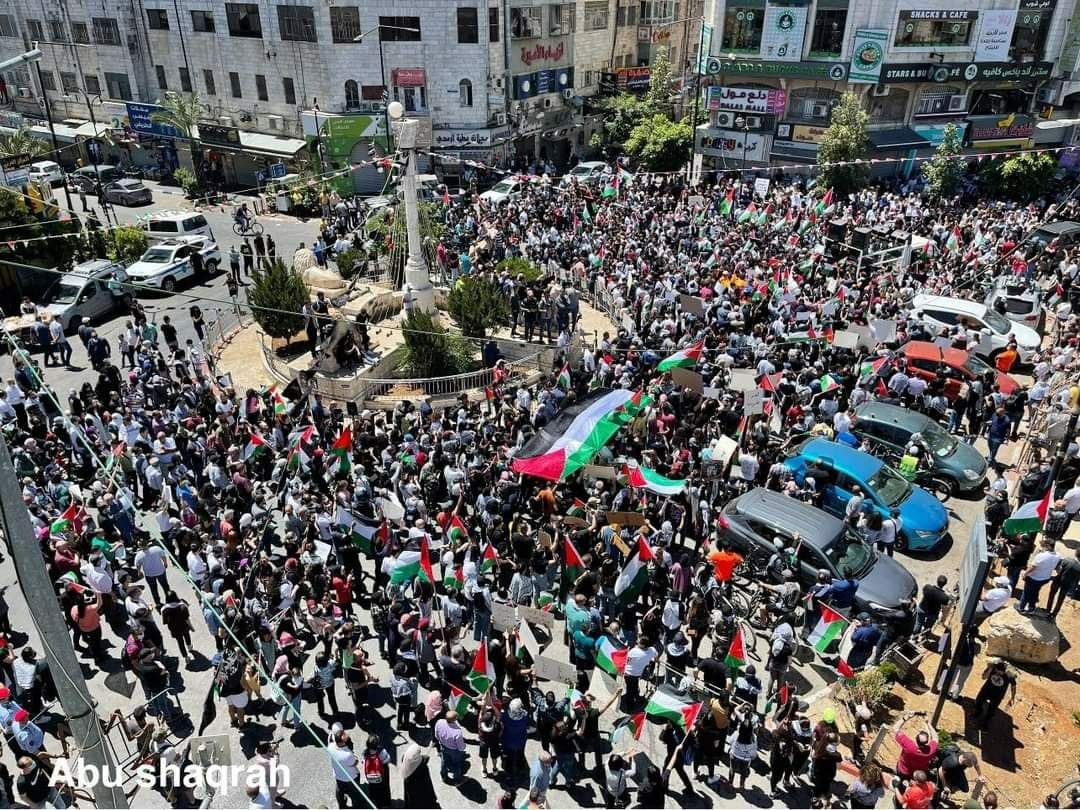 آلاف الفرنسيين يشاركون في مسيرات حاشدة بباريس لدعم فلسطين والمطالبة بوقف إطلاق النار بغزة 1 NKDZr1699120143