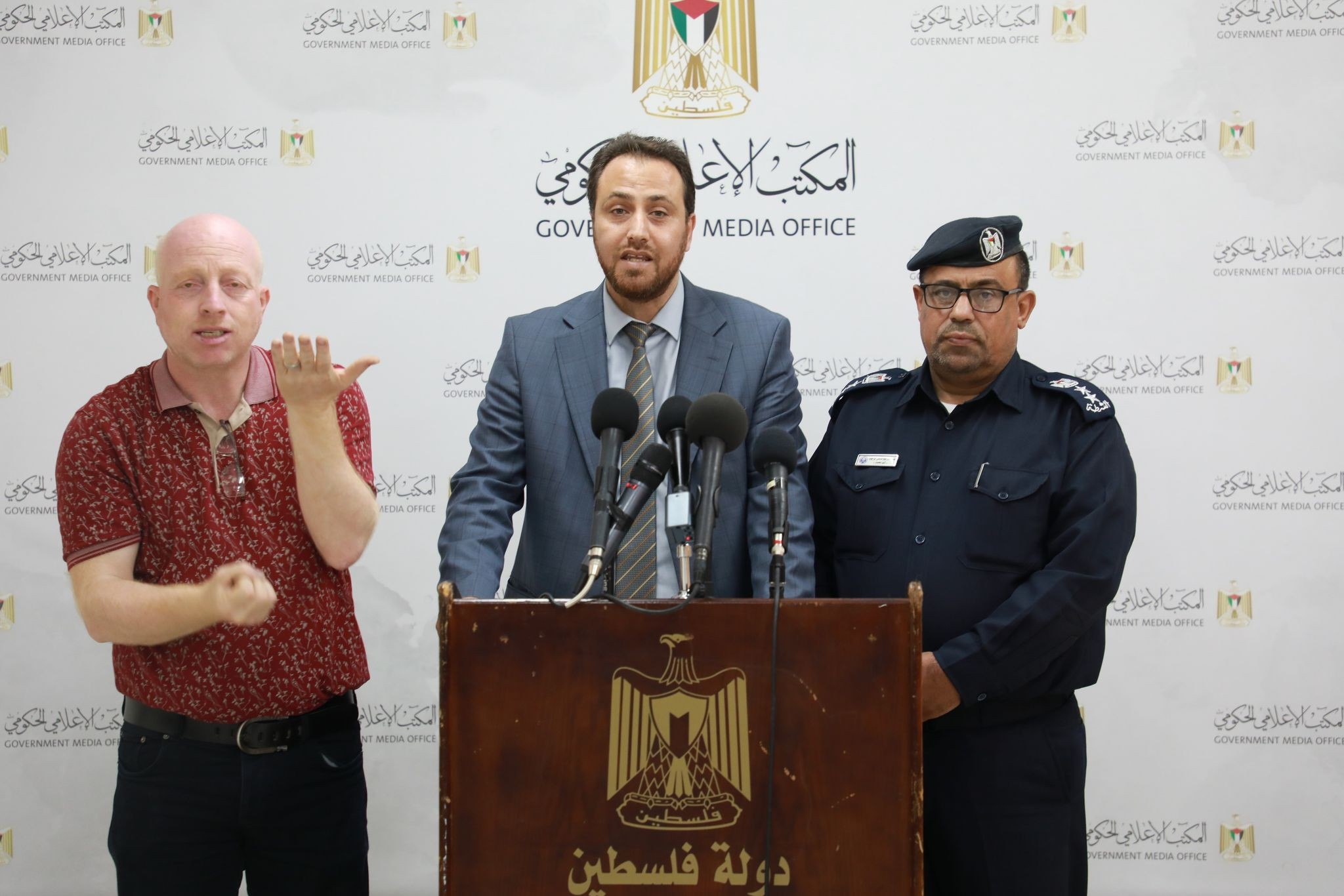 وزارة النقل: تيسيير عبور كافة المساعدات إلى غزة وإجراءات دخول المصابين وإعفائهم من رسوم العبور 1 UqYJp1700501523
