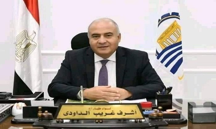 نائب محافظ قنا يبحث آلية تطبيق منظومة البريد الإلكتروني المؤمن بين المصالح الحكومية 1 elaosboa360141699532943