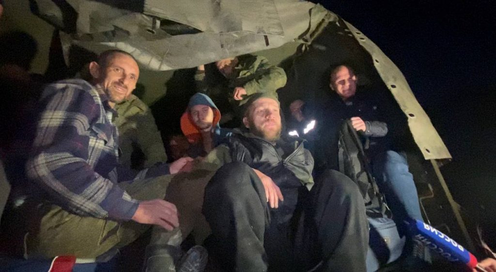 الخارجية الروسية: حماس أفرجت عن مواطنين روس خارج صفقة تبادل الأسرى 1 elaosboa54182 11701038405