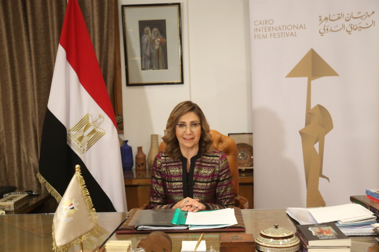 وزيرة الثقافة تناقش مع "القابضة للاستثمار في المجالات الثقافية" مقترح الخطة المستقبلية للجنة الاستثمار 1 elaosboa704231700486525