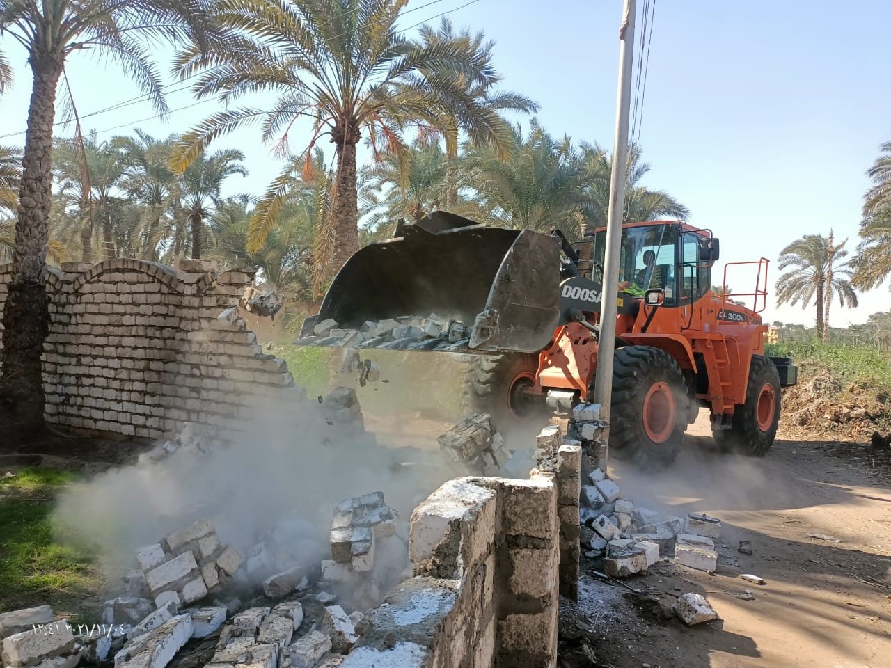 محافظ الجيزة: إزالة 26 حالة تعدٍ وبناء على الأراضي الزراعية بمنشأة القناطر والبدرشين والعياط 1 elaosboa794101700487483