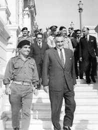 البيت الأبيض: لم نعط "الضوء الأخضر" لإسرائيل لشن عملية عسكرية بمستشفى الشفاء بغزة 1 image1700078763
