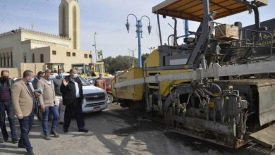 محافظ أسيوط يتفقد أعمال رصف شارع أحمد حسن الباقوري بمنطقة الوليدية 1610711464 11698926943