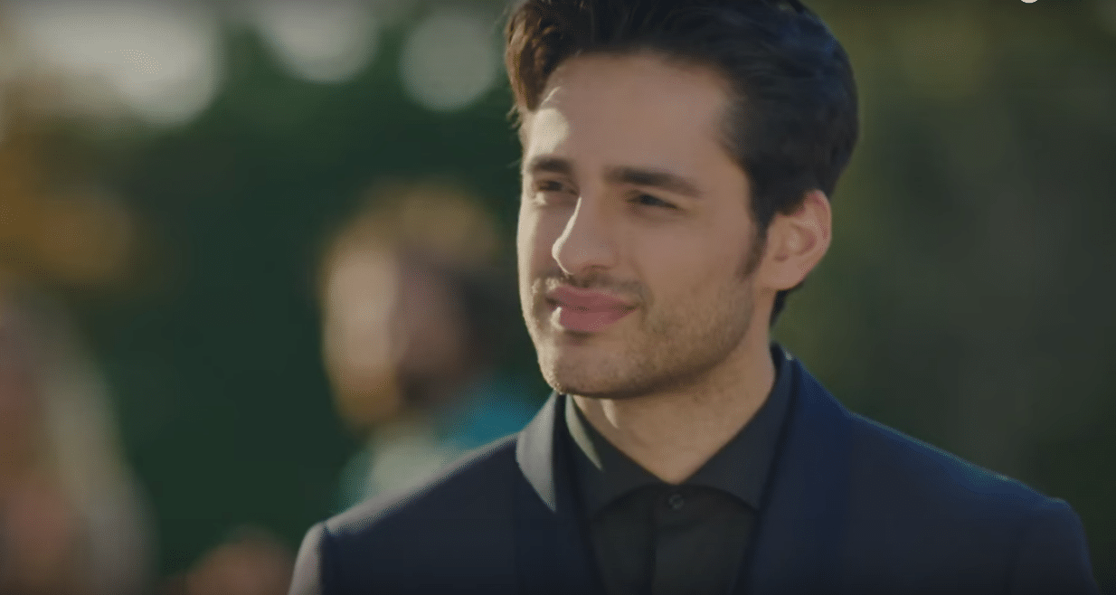 مسلسل صدفة 21699375502