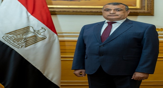 وزير الدولة للإنتاج الحربي: الوزارة تعد الركيزة الأولى للتصنيع العسكري وأحد أهم الأذرع الصناعية للدولة 1 وزير الإنتاج الحربى محمد صلاح الدين1701244863