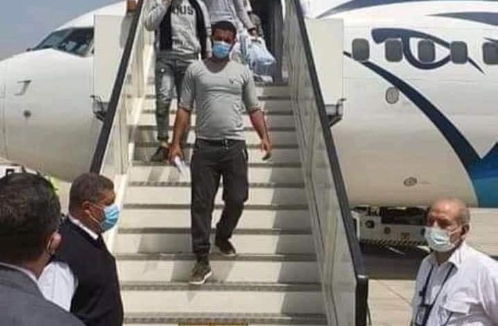 وصول الصيادين المحتجزين في إريتريا إلى مطار القاهرة 21701282783