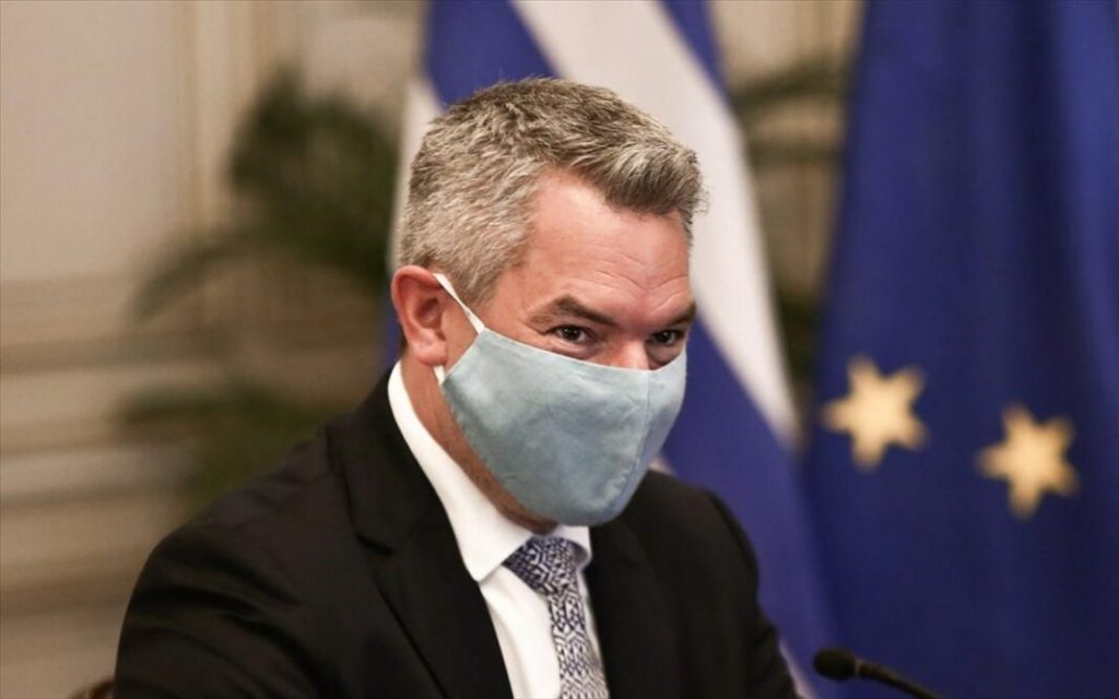 وزير الداخلية النمساوي يؤكد أهمية التعاون الدولي ضد جريمة التهريب المنظمة 1 كارل نيهامر مستشار النمسا1702412702