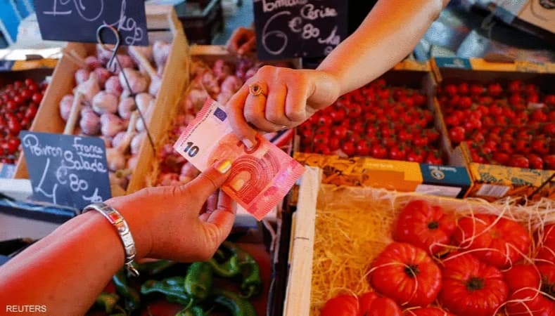 التضخم في فرنسا يطارد حركة التسوق لأعياد الميلاد 1 02 31703335563