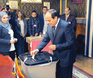"الوطنية للانتخابات" : إقبال كثيف في ثالث أيام التصويت بالانتخابات الرئاسية 1 06AW20A 2703 221702372866