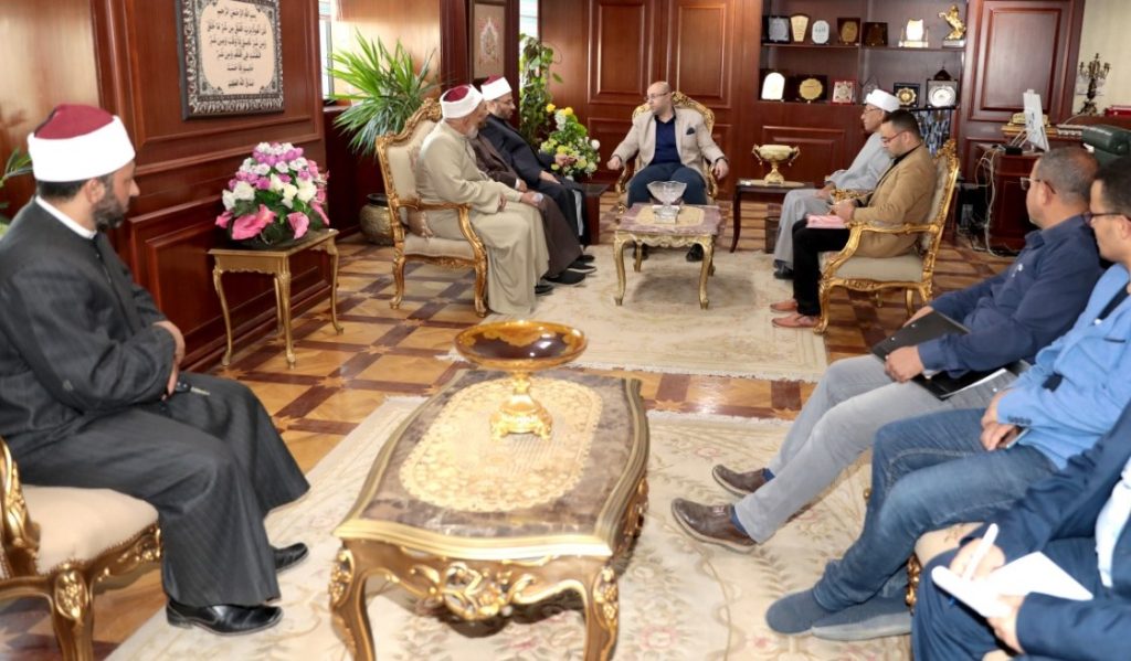 محافظ بنى سويف يؤكد أهمية المشاركة فى الاستحقاق الرئاسي 2024 1 1 2 5