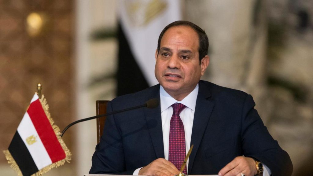 رئيسا جامعتي طنطا وقناة السويس يهنئان الرئيس السيسي بالعام الميلادي الجديد 1 10ea3aaa ed50 4f04 ae6f 4501dba295471704027789