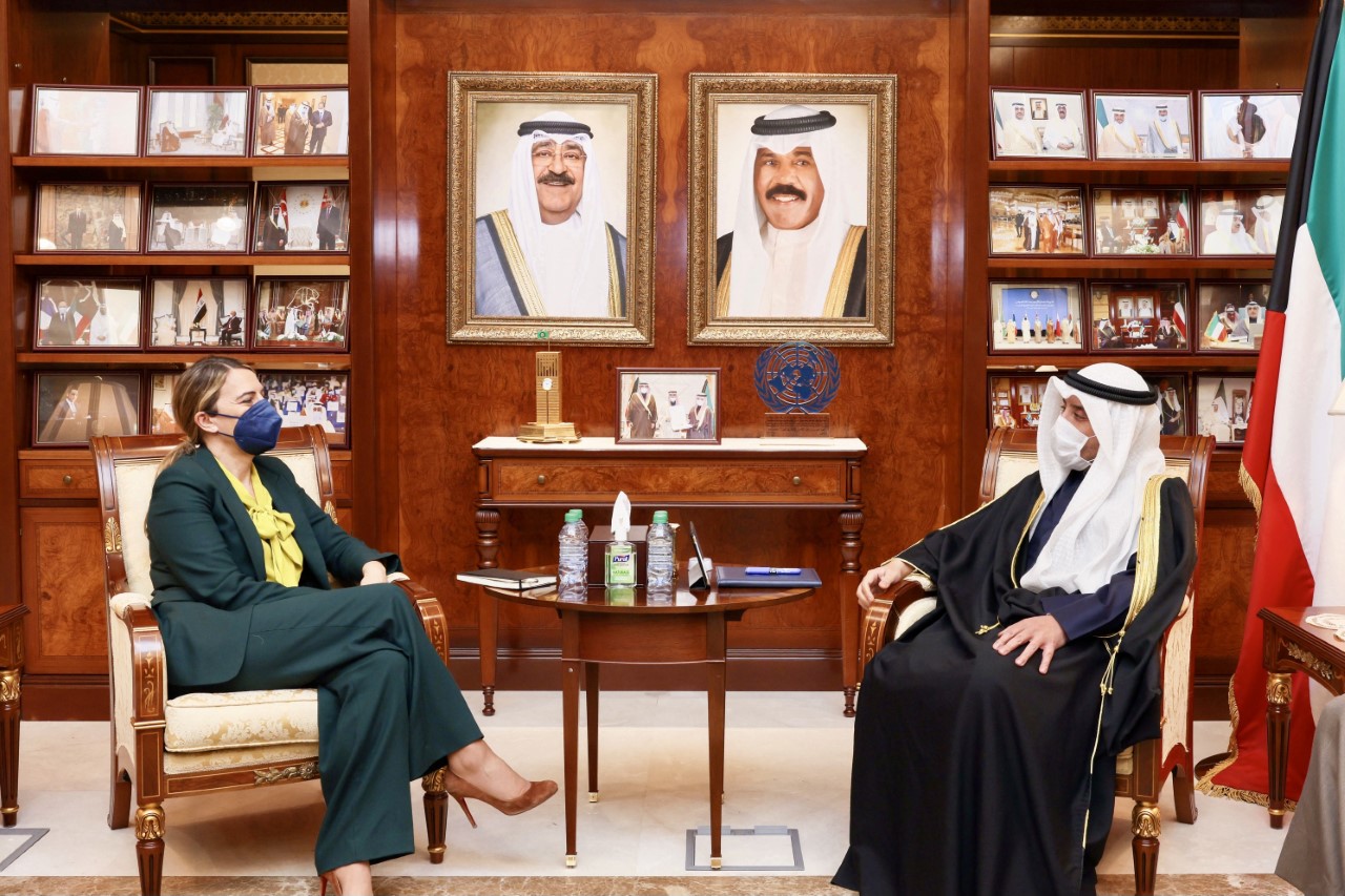 وزير الخارجية الكويتي يبحث مع السفيرة الأمريكية الجديدة آخر المستجدات على الساحتين الإقليمية والدولية 1 15514c72 9ba5 4abd 9742 bb7136988a3c1701958383