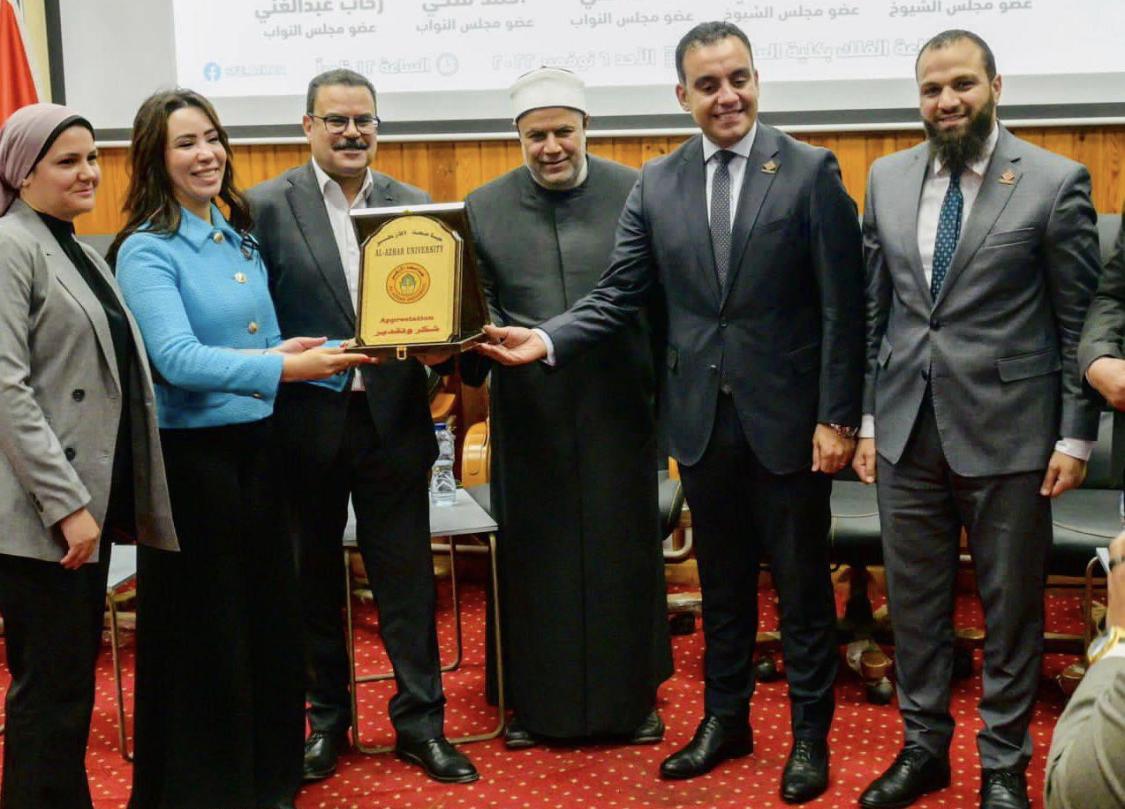 "تنسيقية الأحزاب" تنظم مؤتمراً بجامعة الأزهر لتوعية الشباب بأهمية المشاركة في الحياة السياسية 1 1667842750 26791701884582