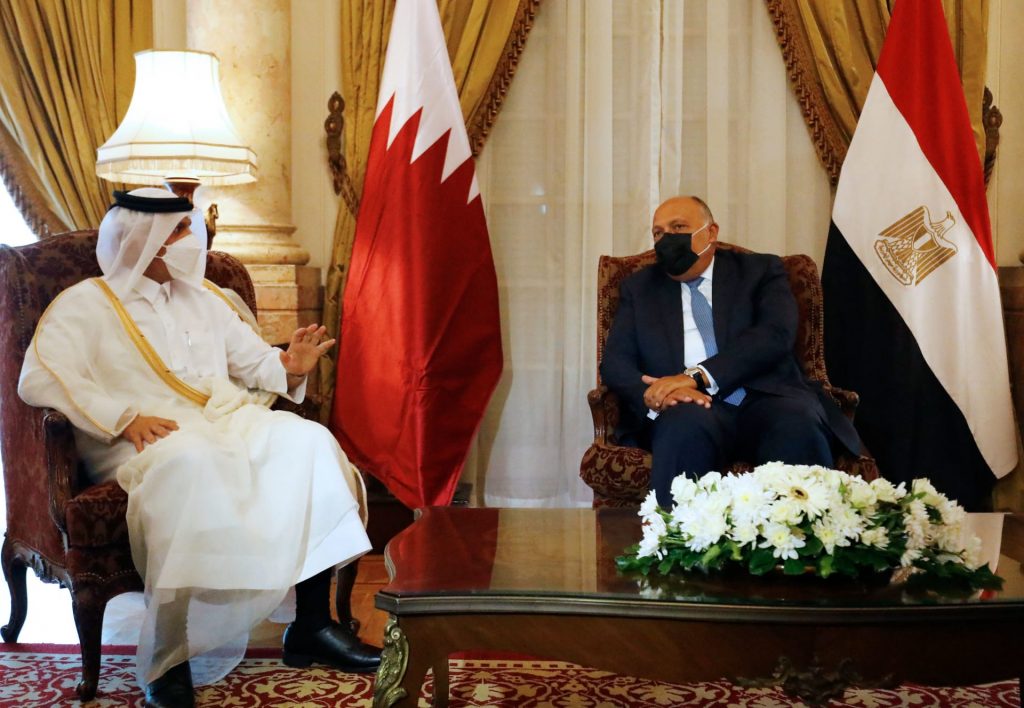 سفير قطر لدي القاهرة يهنئ الرئيس السيسي بإعادة انتخابه لولاية جديدة 1 1878011702963083