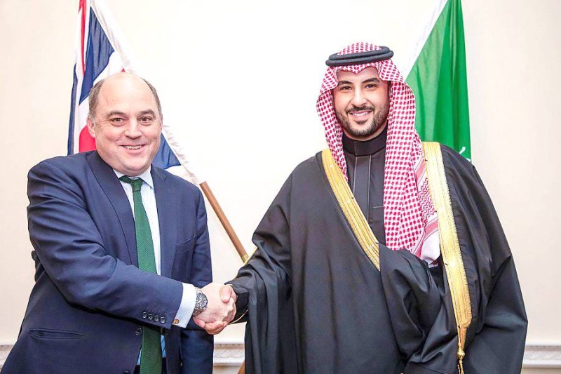 وزير الدفاع السعودي ورئيس الوزراء البريطاني يبحثان العلاقات الثنائية والتطورات الإقليمية 1 20583071703263264