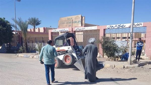 محافظ أسوان يوجه بتكثيف الجهود لإزالة التعديات ورفع الإشغالات والارتقاء بمستوى النظافة 1 2211703499784