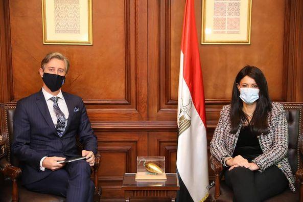 وزيرة التضامن تبحث مع الممثل المقيم لبرنامج الأمم المتحدة الإنمائي في مصر موقف تنفيذ البروتوكول الموقع بين الجانبين 1 246795453 253288163508278 3092816134856034946 n 2831701514204