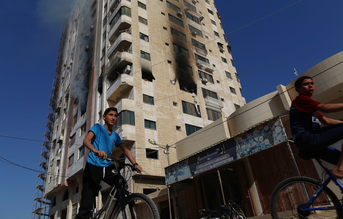استشهاد وزير الأوقاف الفلسطيني السابق في قصف إسرائيلي استهدف منزله بمخيم "المغازي" وسط غزة 1 579cq1704017764