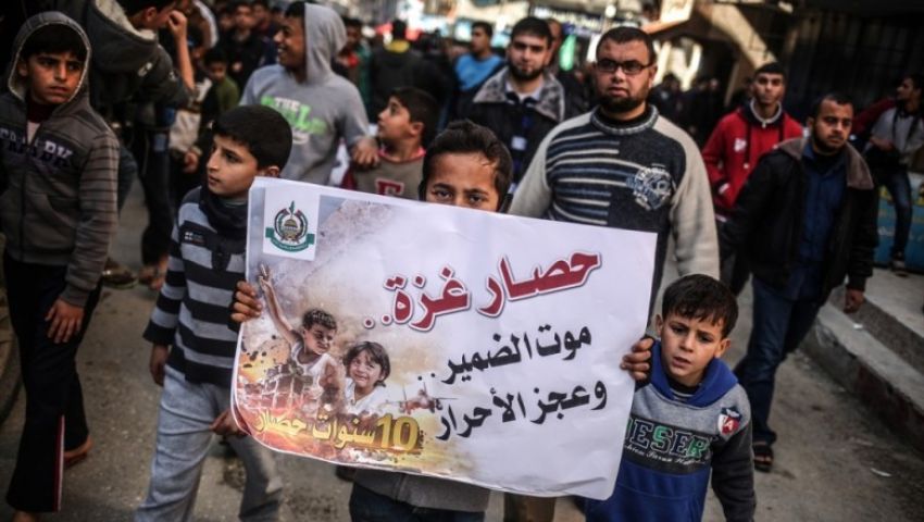مدير الأونروا: سكان غزة "يائسون وجائعون ومذعورون" ويوقفون شاحنات المساعدات بحثا عن الطعام 1 6bd5fe268e901fdadfc8d07d1a9f17cf1702585504