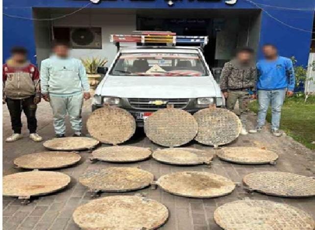 ضبط 5 أشخاص تخصصوا في سرقة أغطية البالوعات بمدينة بدر في القاهرة 1 7472831703844365