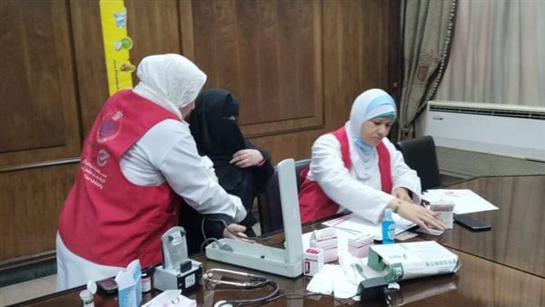 قومي البحوث يطلق قافلة طبية بالمجان لأهالي شبرا الخيمة بالقليوبية 1 7741704029524