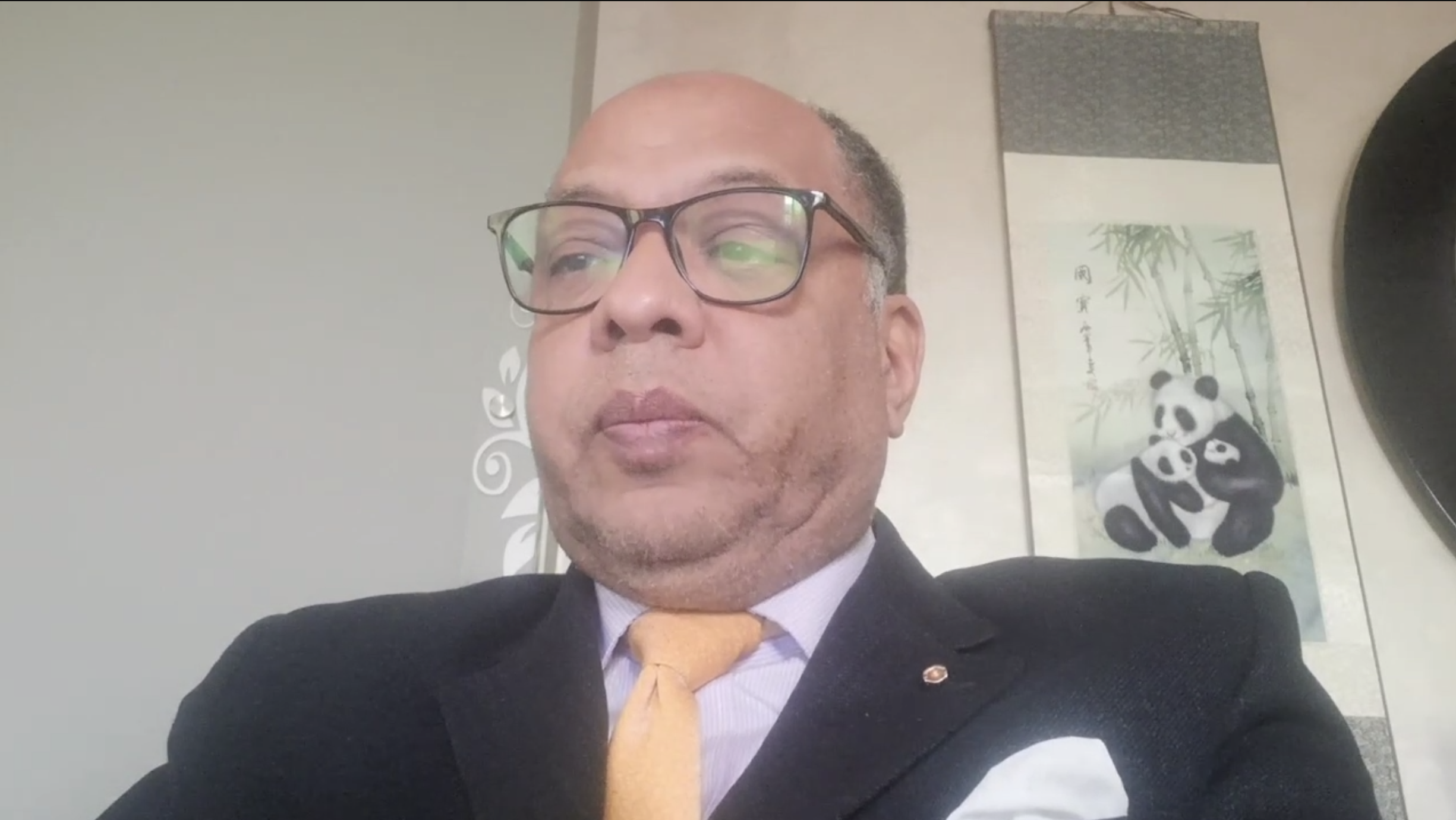 المستشار الإعلامي السابق بسفارة مصر ببكين يحذر من مخاطر التحديات الناجمة عن برامج الذكاء الاصطناعي 1 85016722 b18950d3 be6d 42a4 8a54 0b7c04f7880d1701667443