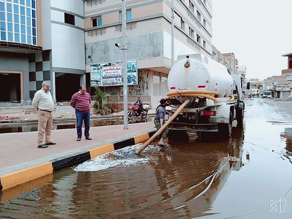 89550 غلق طرق سفاجا قنا والقصير قفط بالبحر الأحمر بسبب سرعة الرياح والشبورة (6)1702285924