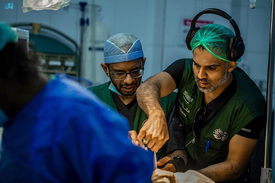 "سلمان للإغاثة" ينفذ المشروع الطبي التطوعي الثالث لجراحة التجميل بحضرموت 1 DST 1714548 3179409 35 3 20220330142952221703183284