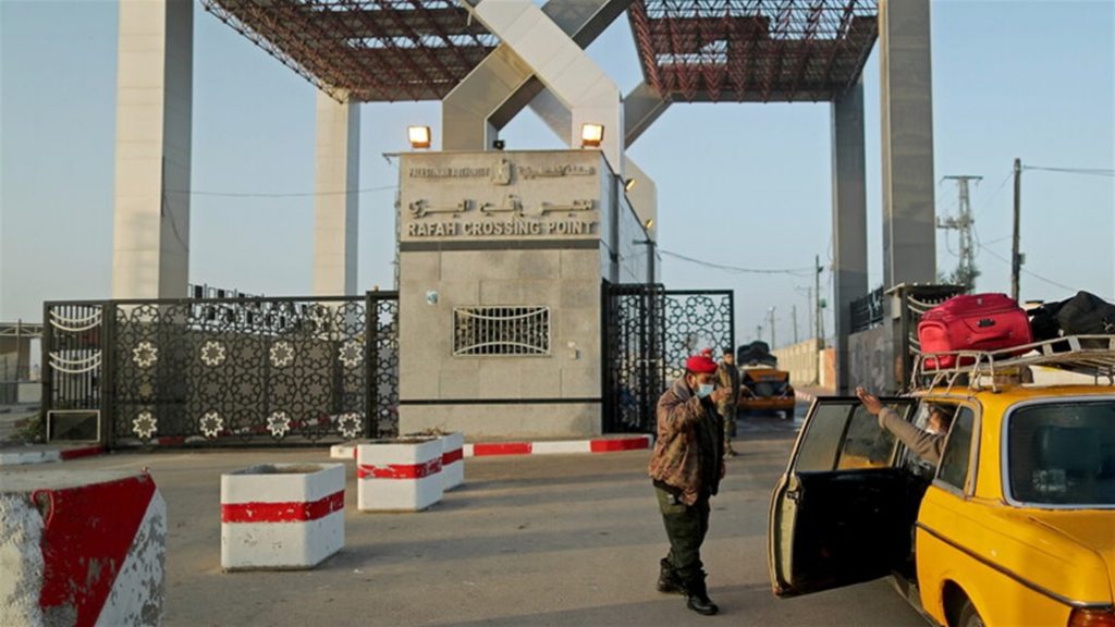 رئيس البرلمان العربي عند معبر رفح: مواقف مصر المشرفة بقيادة الرئيس السيسي "صمام أمان للقضية الفلسطينية" 1 Doc P 382545 6375660557716178071701446585