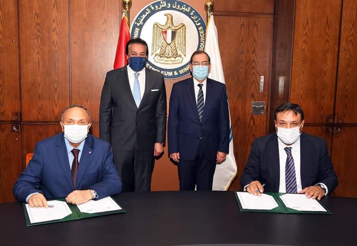 تعاون بين "علوم البحار"و معهد "بليموث البحري" البريطاني في مجال الاقتصاد الأزرق 1 FB IMG 16320513174691702284604