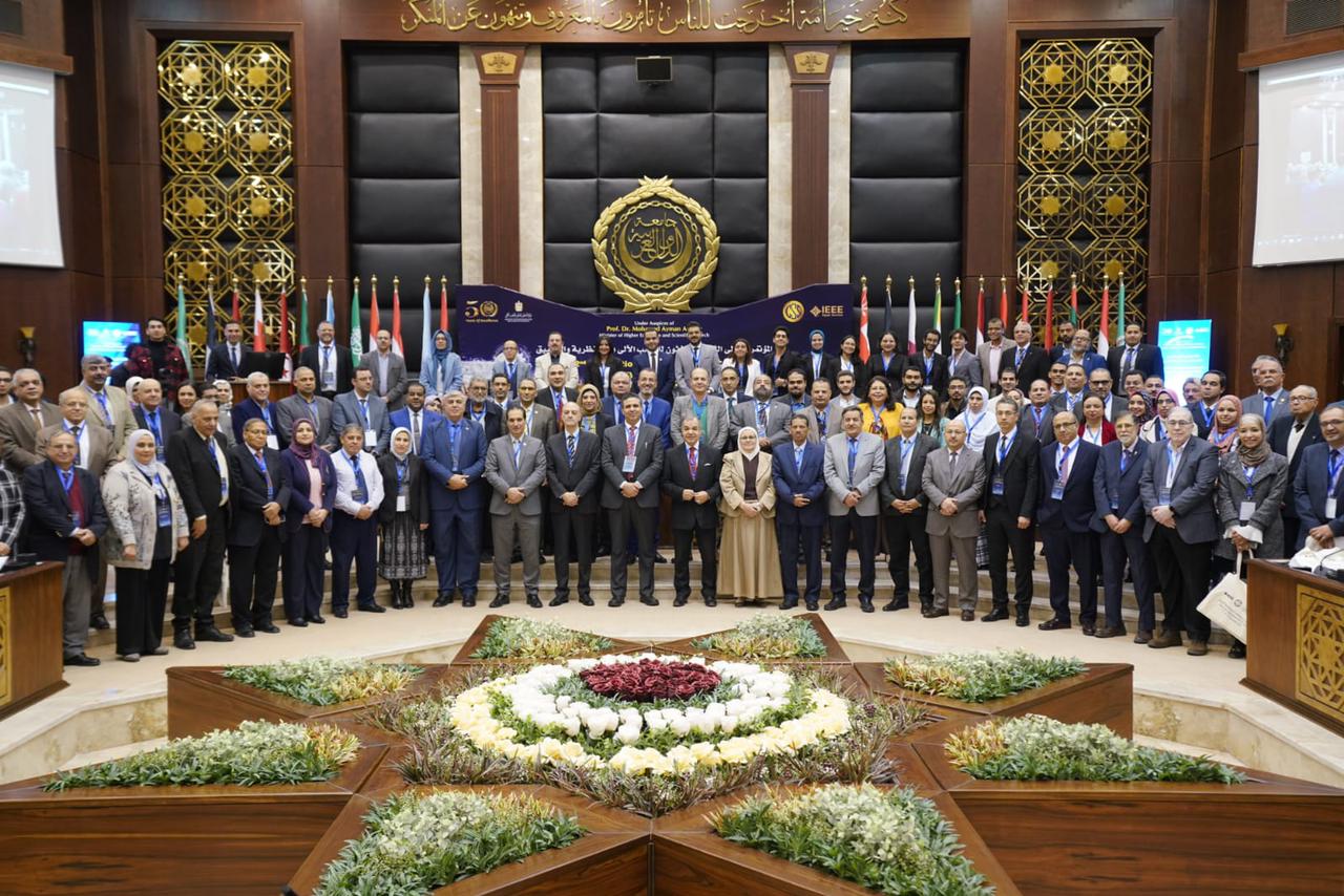 انطلاق فعاليات المؤتمر الـ33 ": الحاسب الآلي بين النظرية والتطبيق" بالأكاديمية العربية 1 IMG 20221217 WA00511702738323