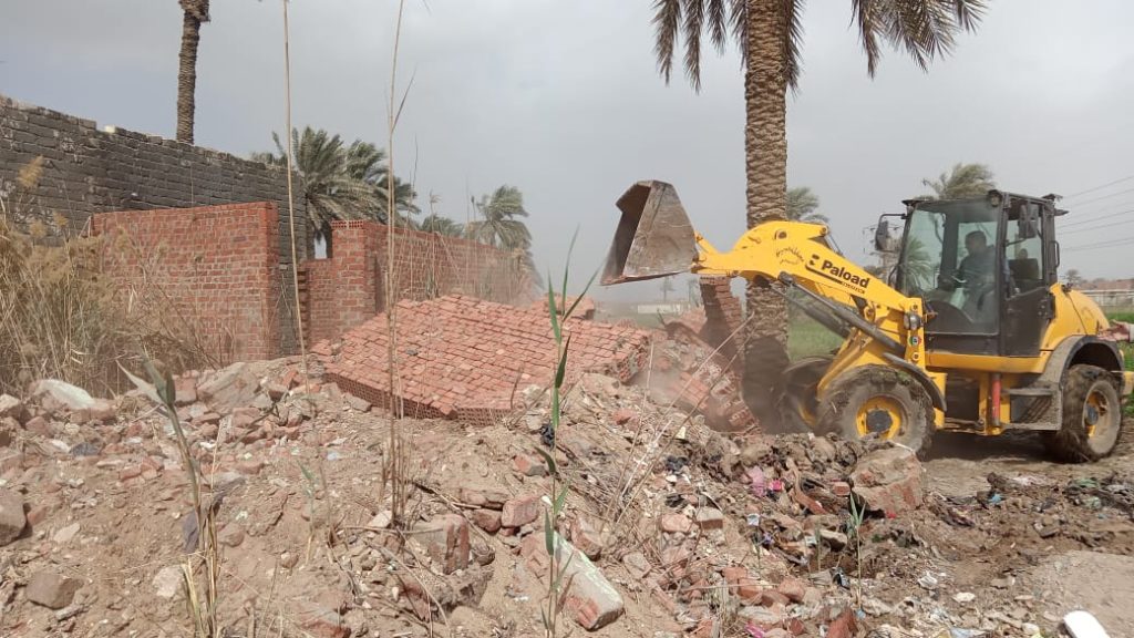 محافظ الجيزة: إزالة 33 بناء مخالفا وتعد على الأراضي الزراعية بالبدرشين والعياط والصف 1 WhatsApp Image 2022 03 04 at 121703427543