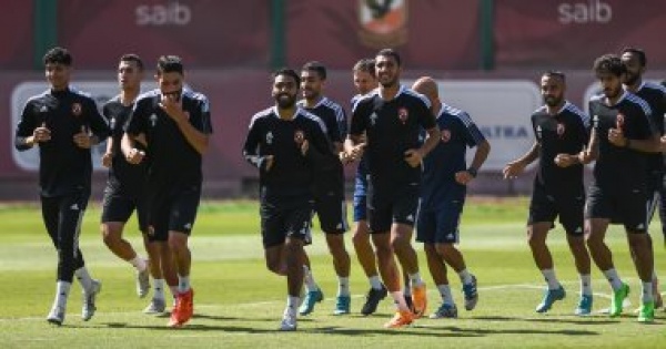 فريق يد الأهلي يخوض مرانه الأول في الإمارات استعدادًا للقاء السوبر أمام الزمالك 1