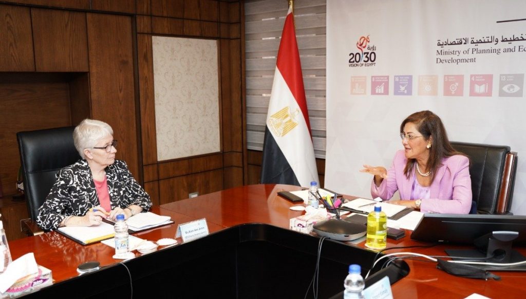 وزيرة التخطيط تناقش مسودة تقرير منظمة "OECD" الاقتصادي لمصر 1 khaligyoun562701702814343