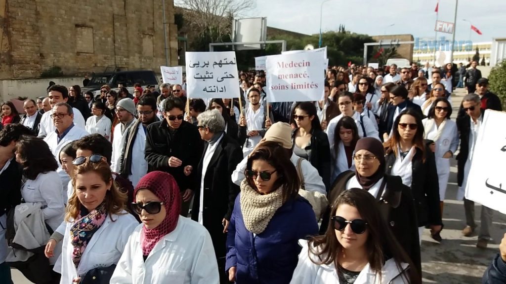إضراب عام للأطباء والممرضين في إيطاليا احتجاجا على مشروع خفض المعاشات التقاعدية 1 maxresdefault1701779583