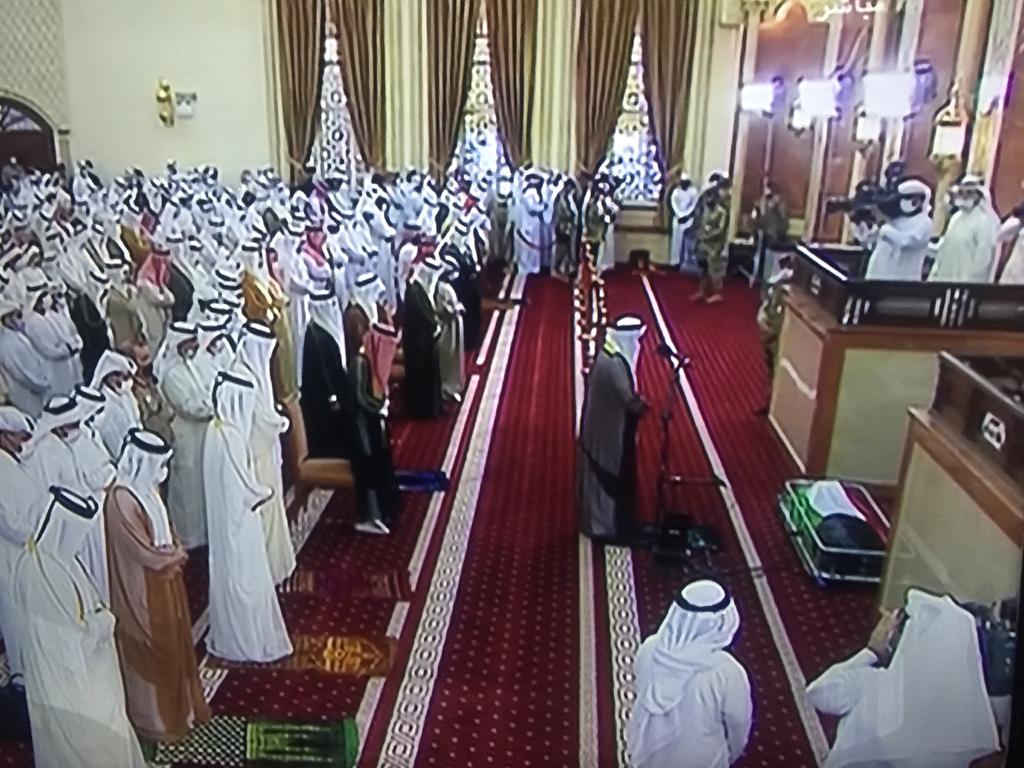 الداخلية الكويتية تعلن عن الإجراءات والإرشادات المرورية خلال تشييع جنازة أمير البلاد 1 pic 1378521702754403