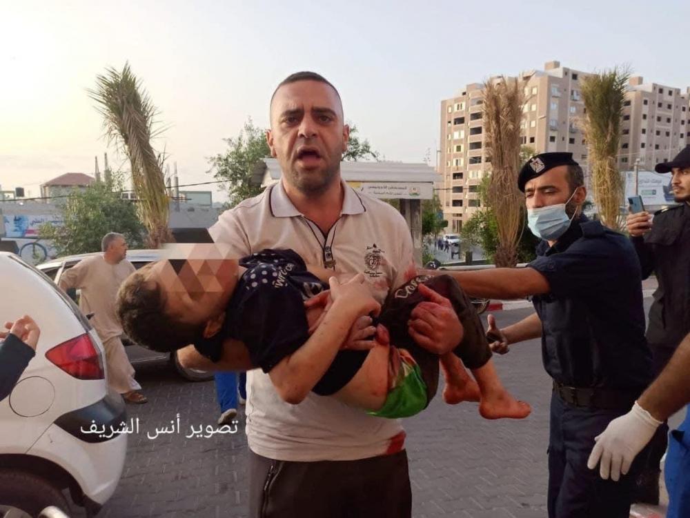 20 شهيدا وعشرات المفقودين في قصف إسرائيلي على مخيم "النصيرات" وسط قطاع غزة 1 pic 1641391703838004