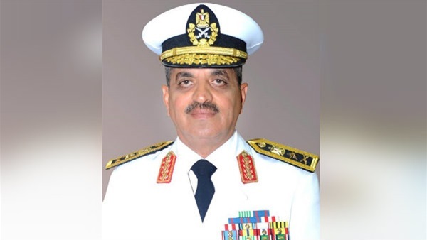 الفريق أسامة ربيع: قناة السويس لم تتأثر بالأحداث الجارية في باب المندب... إضافة أولى وأخيرة 1 أسامة ربيع1702841703