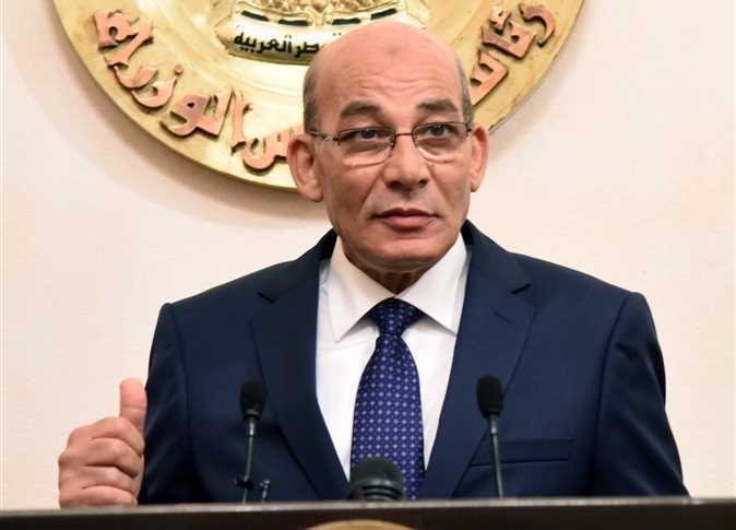 وزير الزراعة يؤكد أهمية اتخاذ إجراءات جادة للتعامل مع قضايا المياه والمناخ 1 عبدالمنعم البنا وزير الزراعة1702210263