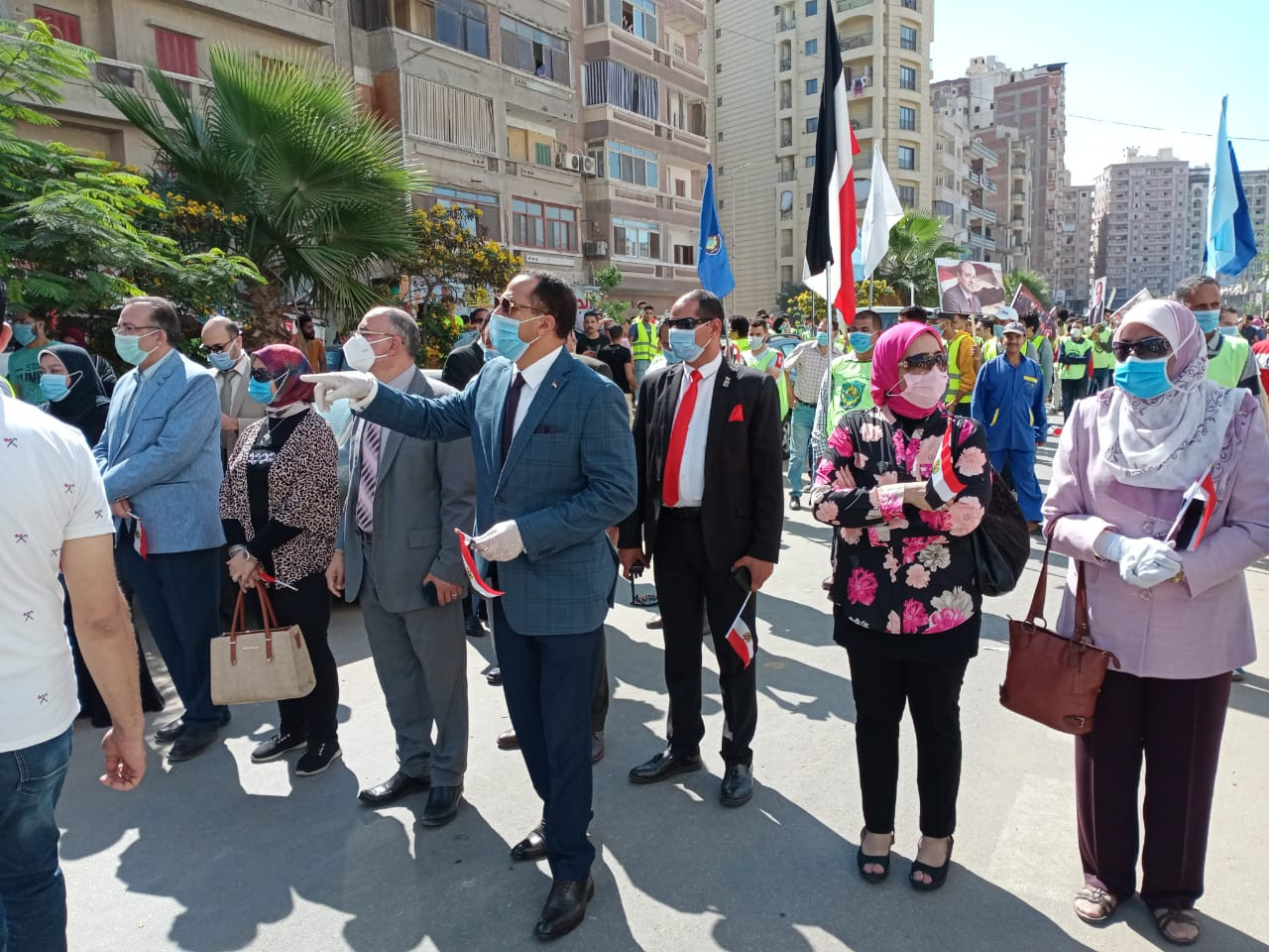 الإسكندرية.. الآلاف ينظمون مسيرات حاشدة لحث المواطنين على المشاركة في الانتخابات الرئاسية 1 مسيرة حاشدة بجامعة دمنهور 1603541990 11702209303