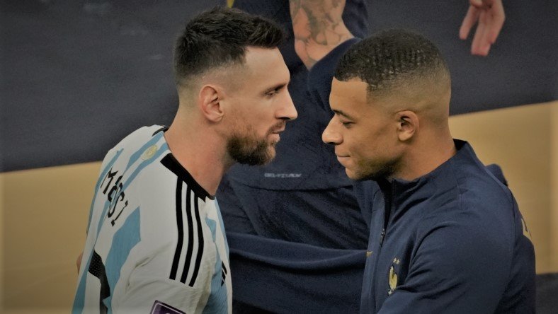 ميسي وهالاند ومبابي في القائمة النهائية المرشحة لجائزة "ذا بيست" لأفضل لاعب في العالم 1 ميسي1702568285