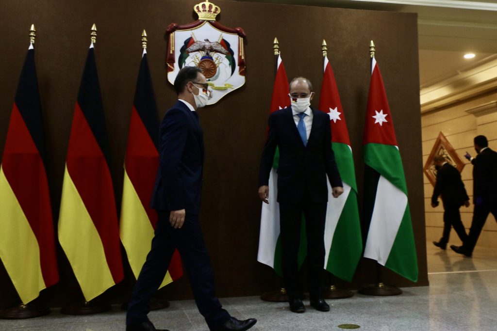 الصفدي: إشعال الضفة الغربية ولبنان هدف أجندة التطرف في الحكومة الإسرائيلية المستمرة في تدمير غزة 1 الصفدي وكوماس 11704307923